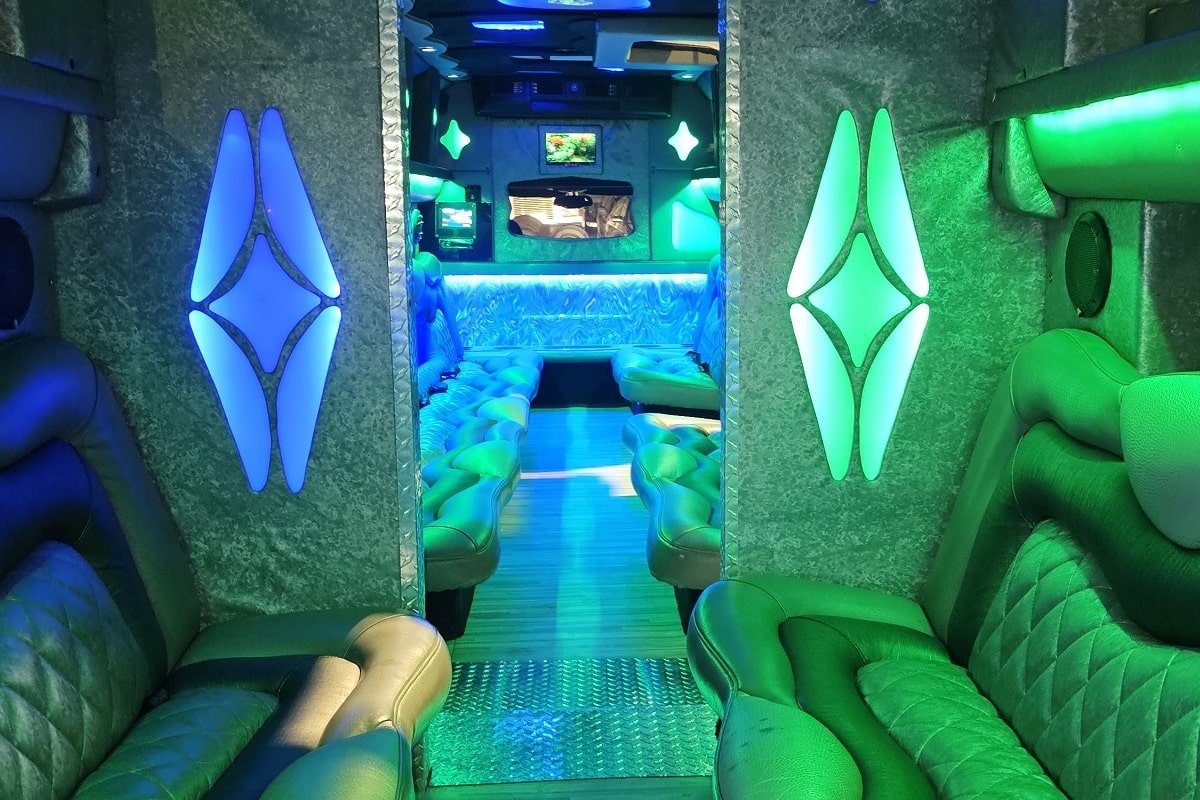 The Beast Hummer Limo Img 4
